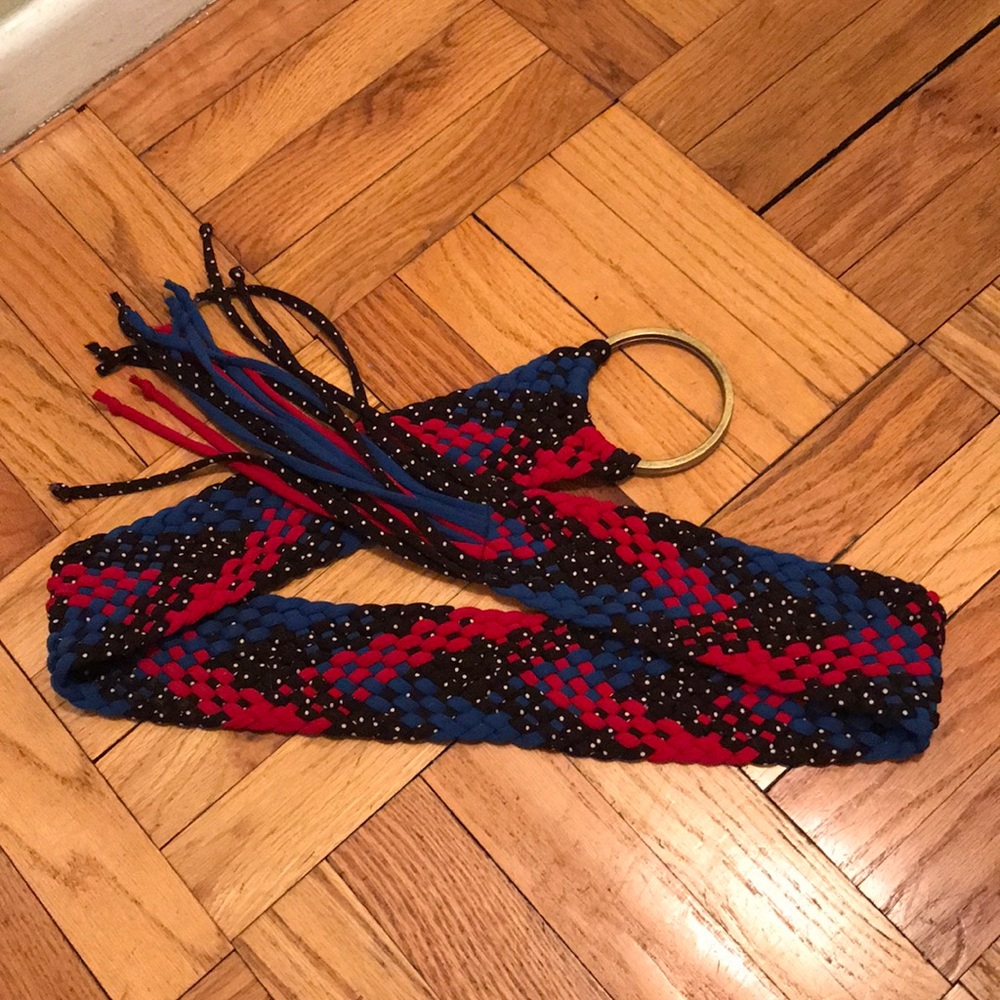 Multi color belt